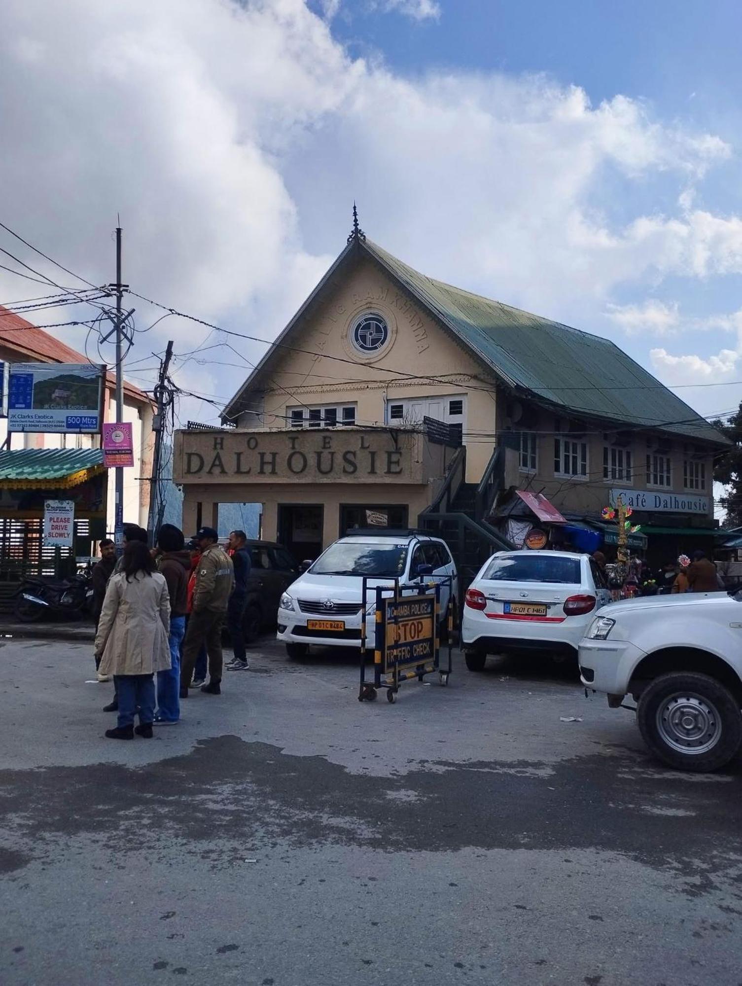 Aditya Homestay Dalhousie Exterior photo
